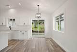 221 Christopher Way - Photo 8