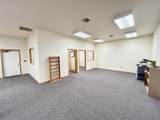 541 E Street - Photo 17