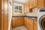 6586 Coopers Hawk Road - Photo 31