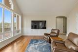 6586 Coopers Hawk Road - Photo 9
