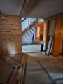 1005 Naue Way - Photo 6