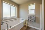 746 Roundhouse Court - Photo 15