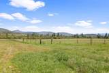 380 Greenleaf Drive - Photo 8