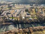 175 Rogue River Highway - Photo 17