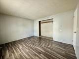 425 Front - Photo 17