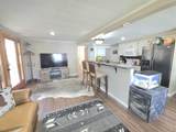 205 Lynn Boulevard - Photo 4