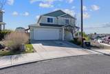 792 Robin Place - Photo 1