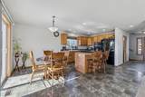 792 Robin Place - Photo 11