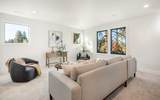 334 Roosevelt Avenue - Photo 18