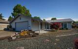 604 Hemlock Avenue - Photo 2