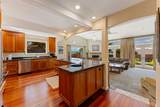 440 Royal Drive - Photo 5