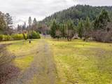 8730 Rogue River Highway - Photo 20