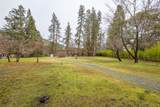 8730 Rogue River Highway - Photo 22
