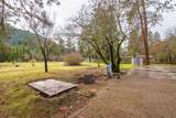 8730 Rogue River Highway - Photo 27