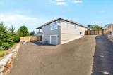 1174 Highlands Drive - Photo 2