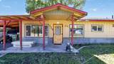 129 Milwaukie Avenue - Photo 2