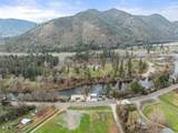 2400 Rogue River Highway - Photo 37