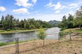 2850 Rogue River Highway - Photo 3