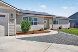 3327 Kingsbury Drive - Photo 2