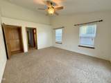918 Win Way - Photo 12