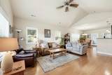 684 Golden Peak Drive - Photo 19
