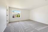 538 Leonard Street - Photo 32