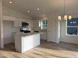 553 Mitchell Street - Photo 15
