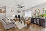 211 Christopher Way - Photo 6