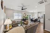 211 Christopher Way - Photo 8