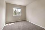 2910 Yew Park Lane - Photo 18