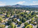 2201 Siskiyou Boulevard - Photo 57