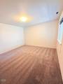 1004 Glengrove Avenue - Photo 8