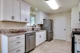 942 Maple Court - Photo 10