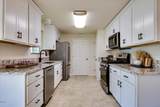 942 Maple Court - Photo 11
