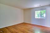 942 Maple Court - Photo 16
