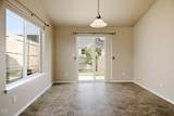 2447 Greenwood Avenue - Photo 8