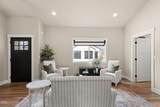305 Moody Lane - Photo 11