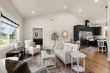 305 Moody Lane - Photo 8