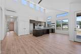 901 Hillview Drive - Photo 5