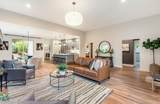 2424 Crossing Drive - Photo 3