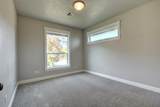 931 Valley View Drive - Photo 42