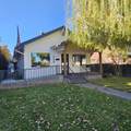 725 8th Street - Photo 3