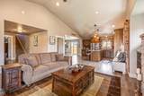 1002 Discovery Loop - Photo 6