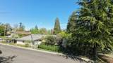 945 Hillview Drive - Photo 9