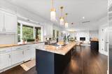 1013 Roxy Ann Road - Photo 8