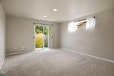 2447 Greenwood Avenue - Photo 14