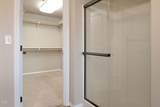 2447 Greenwood Avenue - Photo 18