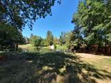 2100 Rogue River Highway - Photo 32