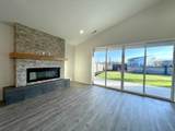 411 Diamond Peak Avenue - Photo 5