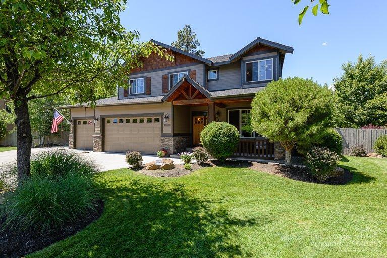 60968 Creekstone Loop, Bend, OR 97702 (MLS #201607597) :: Birtola Garmyn High Desert Realty